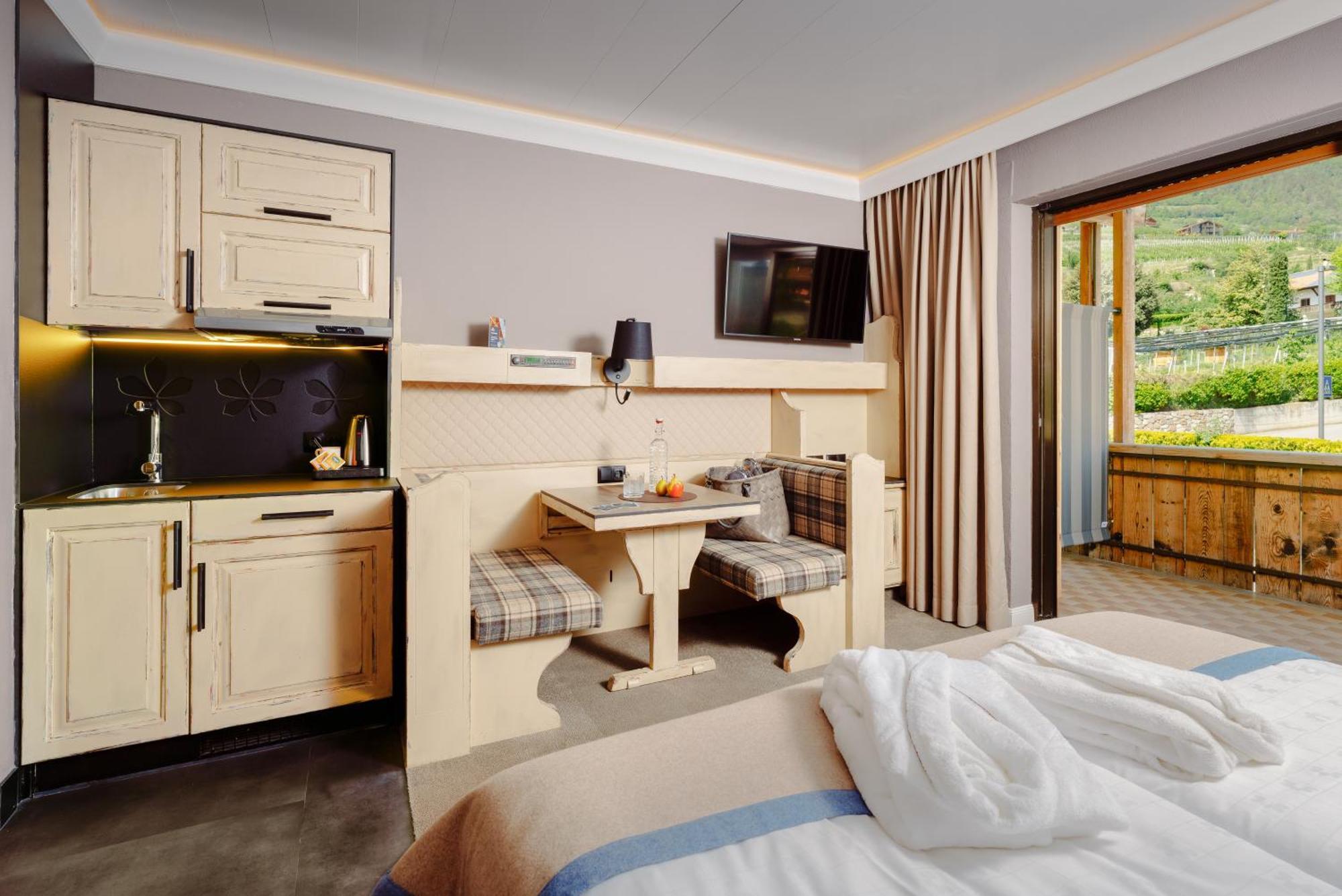 Mondi Hotel Tscherms מראה חיצוני תמונה